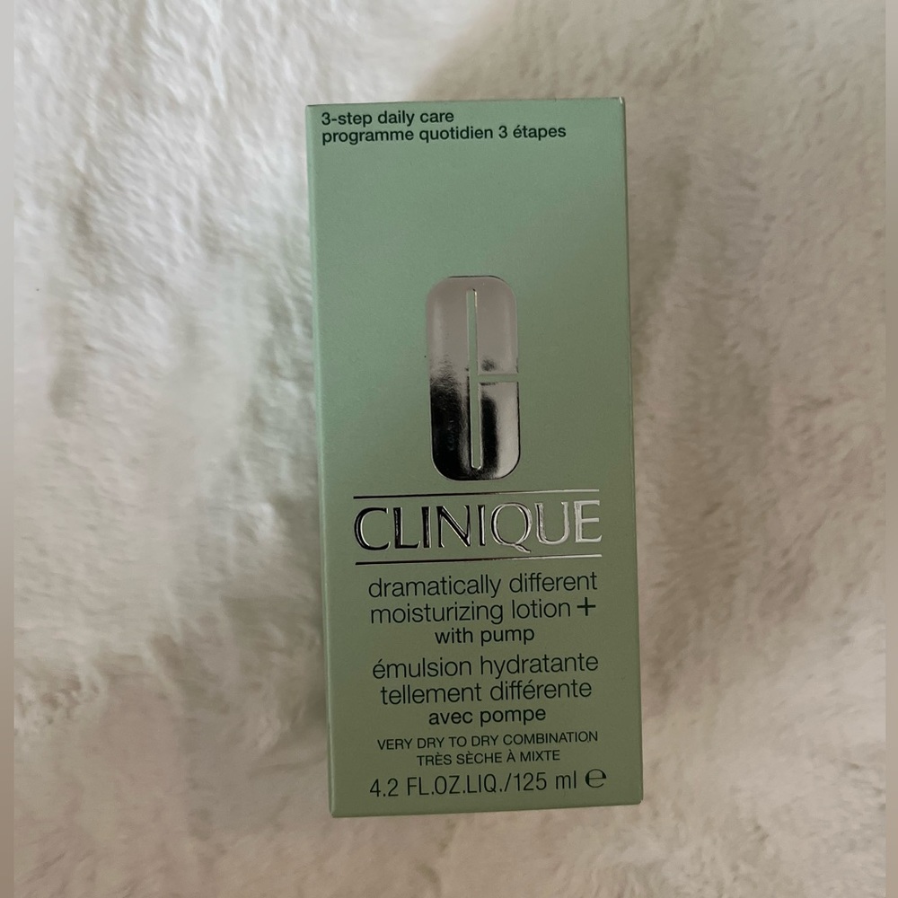 BRAND NEW Clinique Dramatically Different Moisturizing Lotion+ with Pump